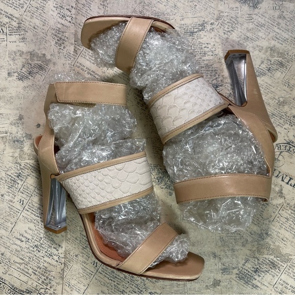 Sigerson Morrison Velcro Strap Sandal Lucite Heel - Picture 6 of 14